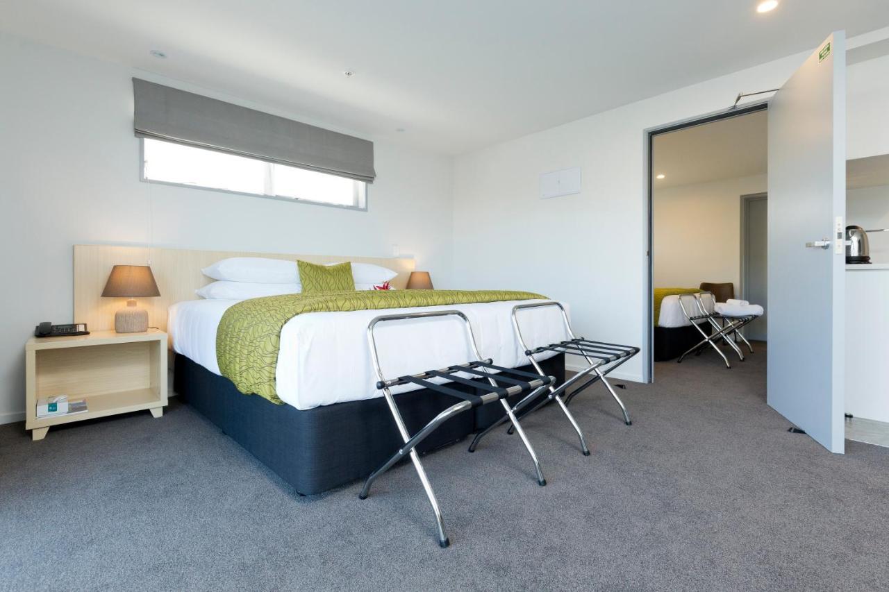 2 On Whiteleigh And 239 On Lincoln Motel Christchurch Luaran gambar A typical hotel room