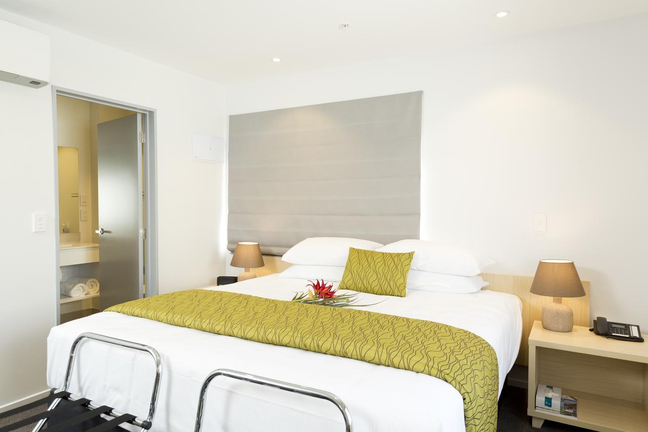 2 On Whiteleigh And 239 On Lincoln Motel Christchurch Luaran gambar A bedroom at the hotel